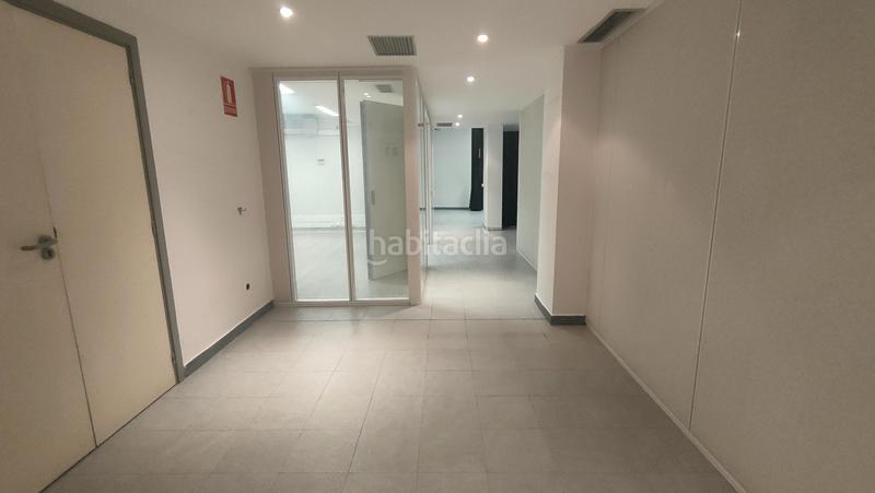 Foto 6c981966-c664-4e7a-a10d-0872458a3449. Alquiler local comercial en carrer de nicaragua 48 local en alquiler en el barrio de Sants . en Barcelona