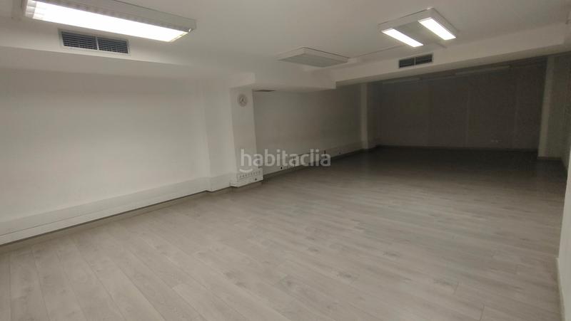 Foto 786cfc52-5f22-4f7d-9b97-7ea1190e96f5. Alquiler local comercial en carrer de nicaragua 48 local en alquiler en el barrio de Sants . en Barcelona