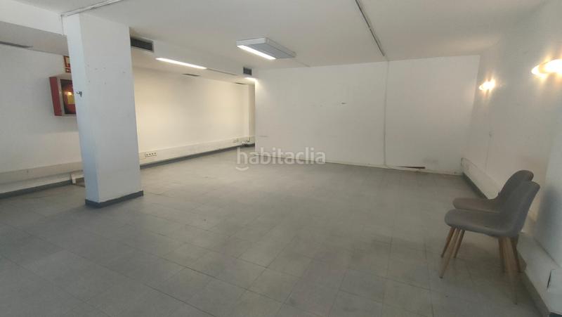 Foto e652ccef-cfd8-47d0-90e0-40265c0533db. Alquiler local comercial en carrer de nicaragua 48 local en alquiler en el barrio de Sants . en Barcelona