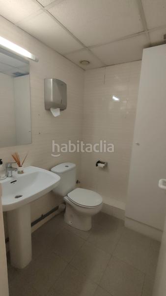 Foto ee8b5dd8-c7e1-4c19-9ceb-c4cc87511211. Alquiler local comercial en carrer de nicaragua 48 local en alquiler en el barrio de Sants . en Barcelona