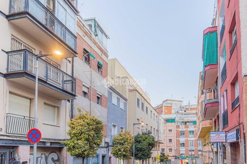 Foto bd53edc7-5d8d-49d9-aaa7-af9a8f37caa0. Estudi a Can Vidalet Esplugues de Llobregat