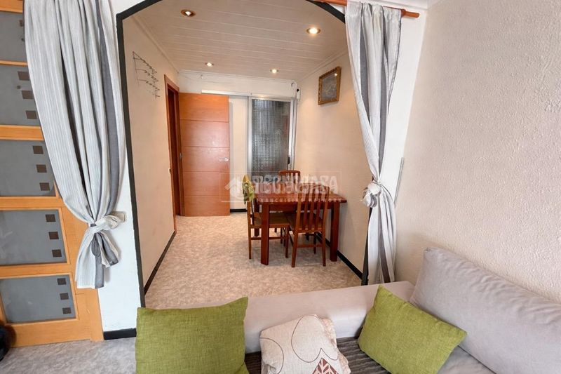 Foto 8e78b27d-e7e1-42d1-a593-def01077937e. Pis a Can Vidalet Esplugues de Llobregat