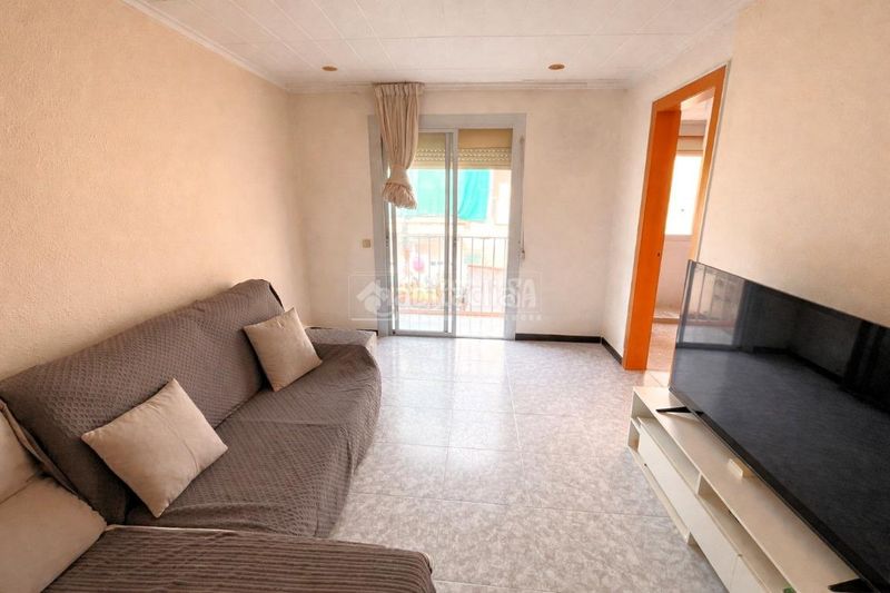 Foto 9f5bc31f-bfbd-40e9-8a48-ecb9b926fac1. Pis a Can Vidalet Esplugues de Llobregat