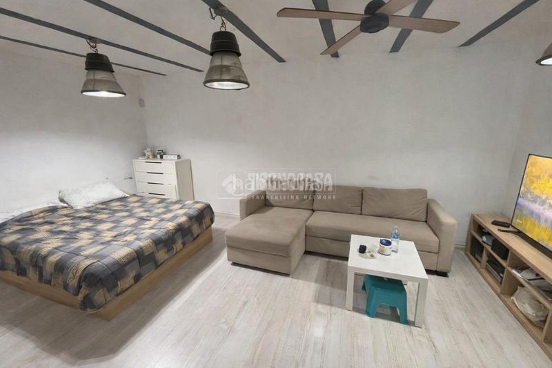Foto f9f85346-c0d1-48fa-a35d-d22aa7fa6caf. Pis a Can Vidalet Esplugues de Llobregat