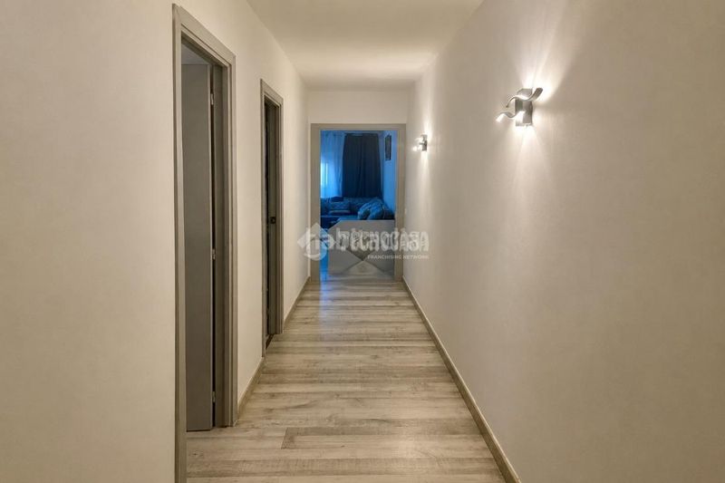 Foto 103824a1-8627-4f99-b9d1-4a2b39e05b1d. Pis a Can Vidalet Esplugues de Llobregat