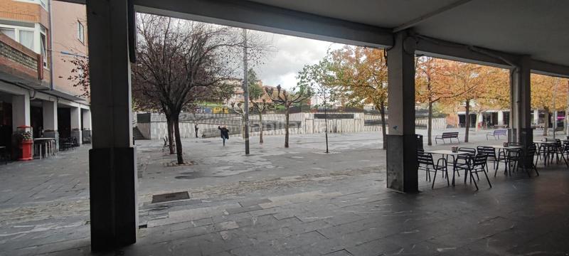 Foto e9b10d6a-fca3-4474-bb3f-137255f4c135. Local comercial a Abanto y Ciérvana / Abanto Zierbena