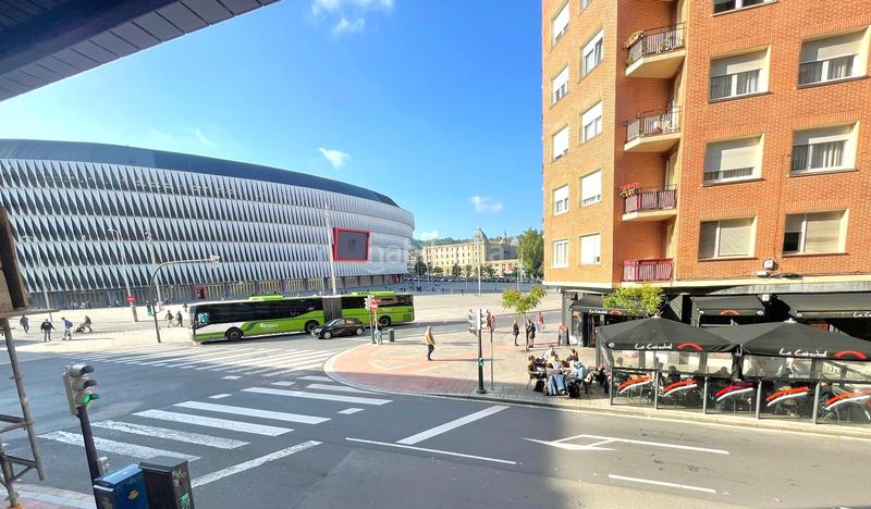 Foto d0810cf1-86f4-4dcc-bbdf-6f248acdbb42. Alquiler local comercial magnífico local - nave en la calle alameda urquijo. en Bilbao