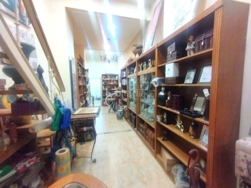 Foto c8e900aa-0c7c-4b79-8bd7-6b3a9e8ed18b. Alquiler local comercial en Centro Portugalete