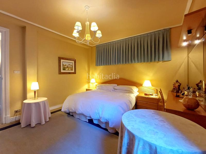 Foto f65bd32a-ff7e-4de3-96ce-fa2f21f4e8ae. Pis a Plaza Circular Bilbao