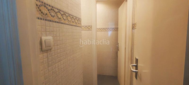 Foto 3186965b-40eb-4bb8-a5d3-26dfe18b362f. Local comercial en Abanto y Ciérvana / Abanto Zierbena