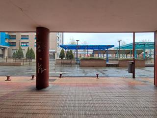 Locale commerciale in Lube Kalea