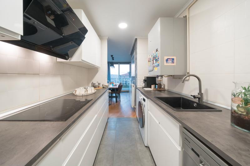 Foto ec9f8137-f4ae-423f-b352-a0de5676ec42. Piso inmobiliaria bizkaia les presenta: ¡en exclusiva! en Barakaldo