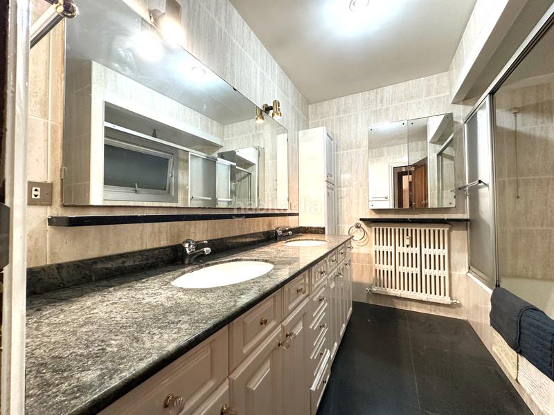 Foto ee357db8-abf6-492b-bd23-8de6ca547567. Appartamento con riscaldamento parcheggio in Sabino Arana-Jesuitas Bilbao