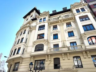 Piso  Ercilla kalea. Fabulosa vivienda soleada en uno de los edificios ms representa