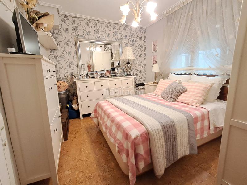 Foto 2d3885a6-04a8-4b93-b121-855acc124092. Piso ¡solo para inversores! en Lasesarre Barakaldo