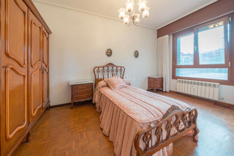 Foto 9911981e-c18f-4b4c-93b9-251f7f9de9e9. Pis amb calefacció aparcament a Villamonte Getxo