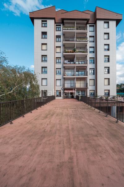 Foto a69900bb-6f36-417c-9ea9-89aed1118994. Pis amb calefacció aparcament a Villamonte Getxo