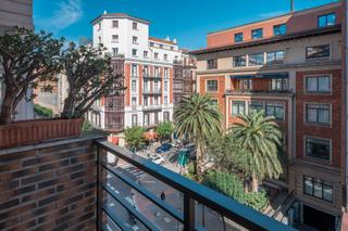 Pis  Henao kalea. ¡magnífica vivienda con garaje en henao!