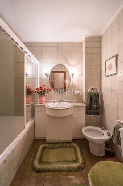 Foto b5294b50-d506-4f94-9407-8ae93d130cb2. Pis amb calefacció aparcament a Ensanche - Moyua - Diputación Bilbao