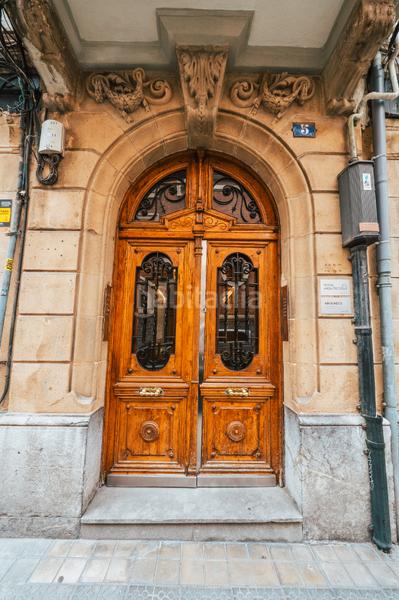 Foto 9a080f5e-1491-4c5c-806f-9d136a45711b. Piso ¡preciosa vivienda totalmente exterior en abando! en Bilbao