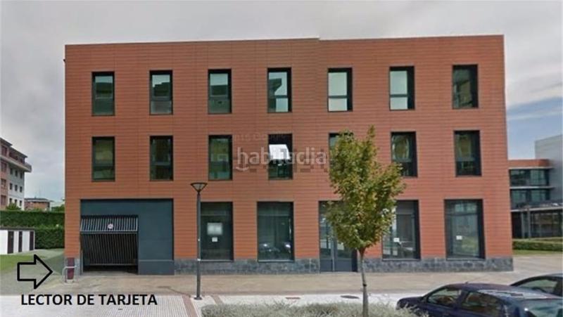 Foto a4deaa4d-b384-4088-ac04-c6e7f399ac5e. Autoparkplatz in Lamiako-Txopoeta Leioa