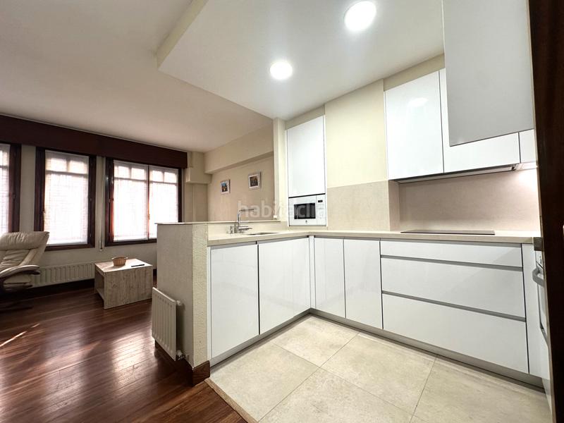 Foto 62fa6a09-367b-4e24-8ea2-5cda0a39be47. Dúplex a Zabalburu Bilbao