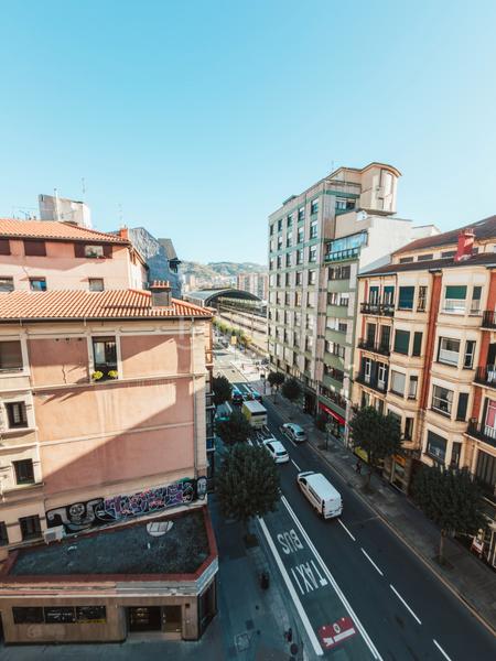 Foto 0eed5adb-6885-4dab-83d4-e006e8a752fb. Pis amb calefacció a Ensanche - Moyua - Diputación Bilbao