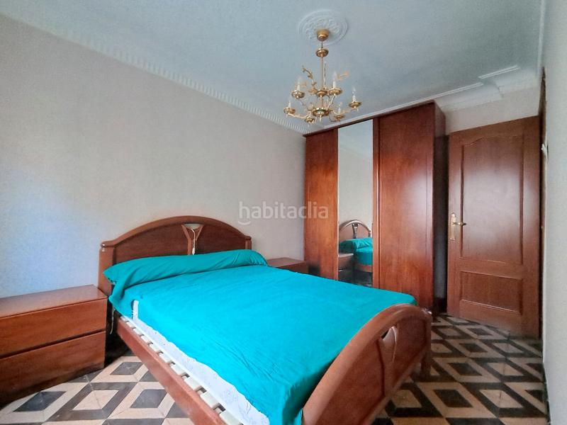 Foto f89ff41b-8d82-4f09-8557-87f893bbd563. Appartamento in Centro Barakaldo