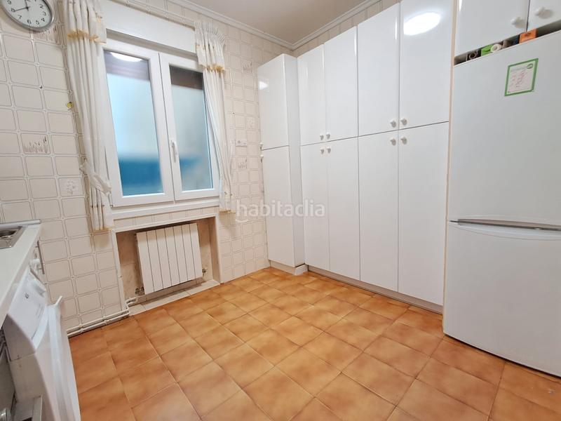 Foto 65c33cc5-377b-4b4d-b582-652c0c7d639b. Flat with heating in Bagatza - S. Vicente Barakaldo