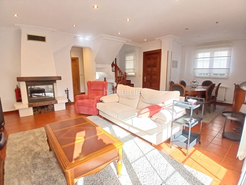 Foto 4177e00b-2d78-42ff-b031-9fa4a0c89d2a. Casa amb xemeneia calefacció aparcament a Otañes-Talledo Castro - Urdiales