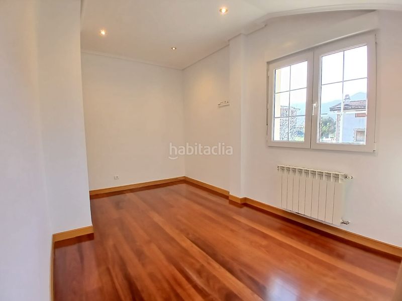 Foto 753b142b-24dd-4989-9c8b-905e853fc7af. Casa amb xemeneia calefacció aparcament a Otañes-Talledo Castro - Urdiales