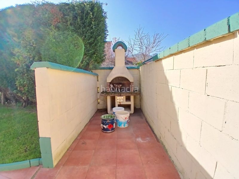 Foto 825571e5-6496-4c10-9c1c-5fb0c3d2505e. Casa amb xemeneia calefacció aparcament a Otañes-Talledo Castro - Urdiales