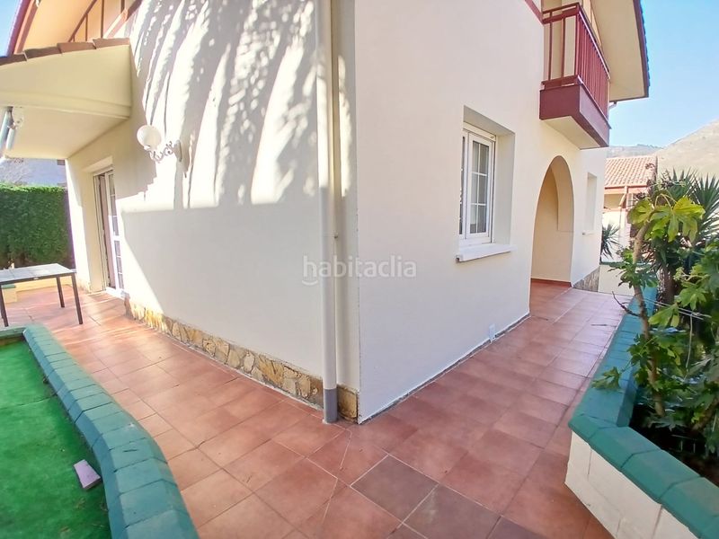 Foto 9d35fc0b-33a1-49f6-af4f-247398a67302. Casa amb xemeneia calefacció aparcament a Otañes-Talledo Castro - Urdiales