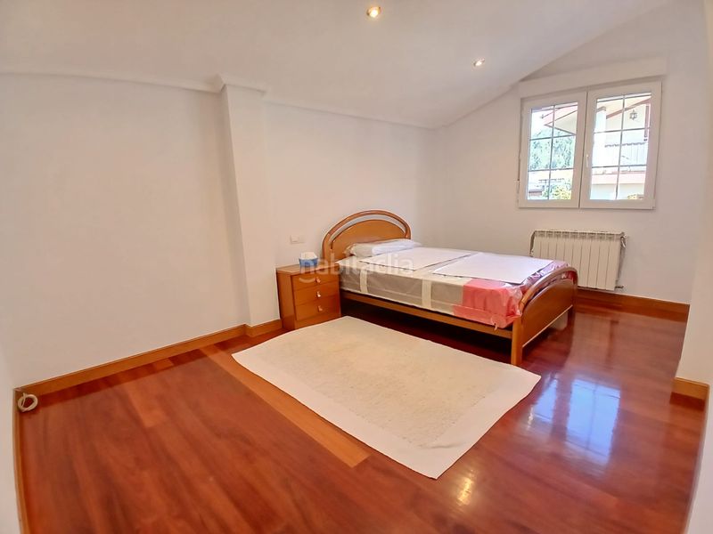 Foto a6674ea2-e6f6-4cdb-948d-259069f1ddc0. Casa amb xemeneia calefacció aparcament a Otañes-Talledo Castro - Urdiales