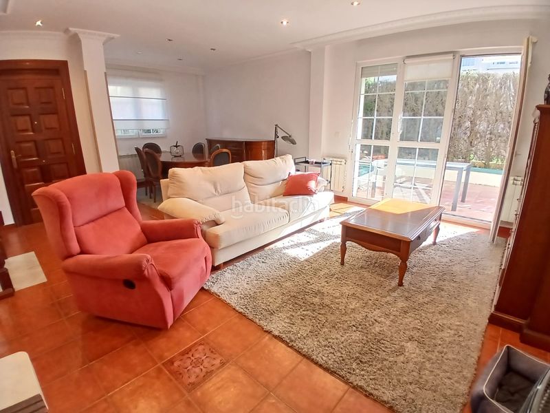 Foto d9bf7489-65f0-4dc4-a2bf-f6f921d72861. Casa amb xemeneia calefacció aparcament a Otañes-Talledo Castro - Urdiales