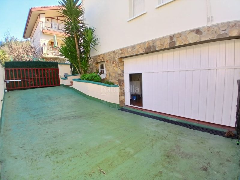 Foto f9591546-4210-45af-a6eb-1ba30435db77. Casa amb xemeneia calefacció aparcament a Otañes-Talledo Castro - Urdiales