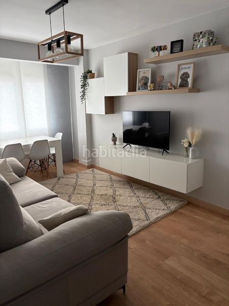 Foto e17187f9-5b06-4631-84b0-9a206e46cebb. Piso en los hoyos bidea 4 inmobiliaria bizkaia les presenta: ¡piso exterior totalmente reformado junto al metro de Kabiezes! en Santurtzi