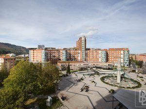 Foto 7de77d8c-ed85-4bf9-8109-c6b94bd6ac83. Pis a Cruces Barakaldo