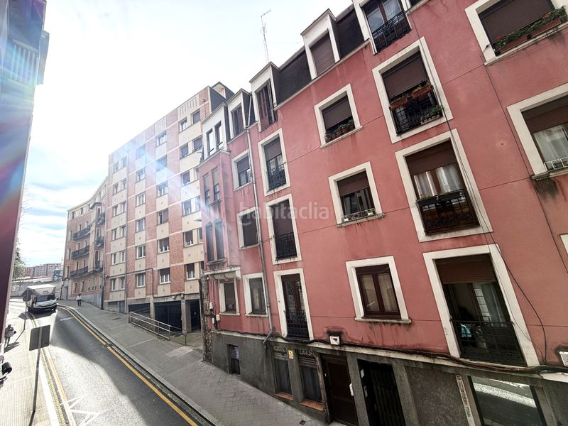 Foto 9980136a-490a-46de-8a79-5ac31873abe6. Pis amb calefacció a Solokoetxe Bilbao