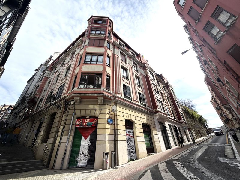 Foto b477a19f-0f41-4f1e-851a-e280a415c47b. Pis amb calefacció a Solokoetxe Bilbao