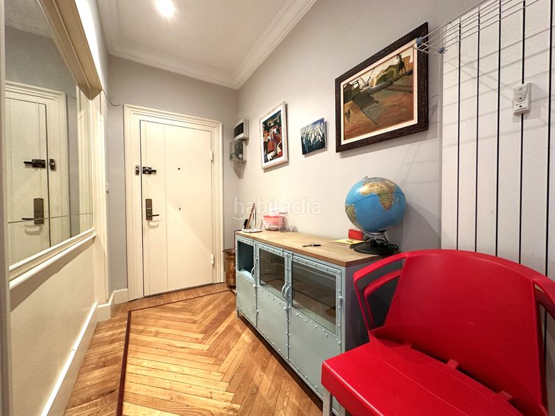 Foto 9738f5bd-95ee-45f3-8bfa-04627a67de0f. Pis amb calefacció a Zona Indautxu Bilbao