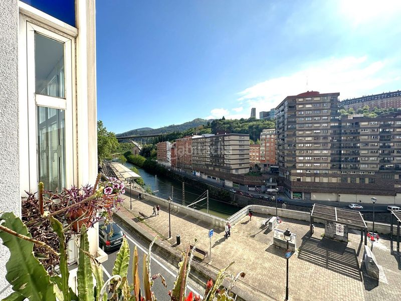 Foto f3ea50e9-b040-4d81-a9d5-1e62bf8b5d7d. Piso miraflores etorbidea en Atxuri Bilbao