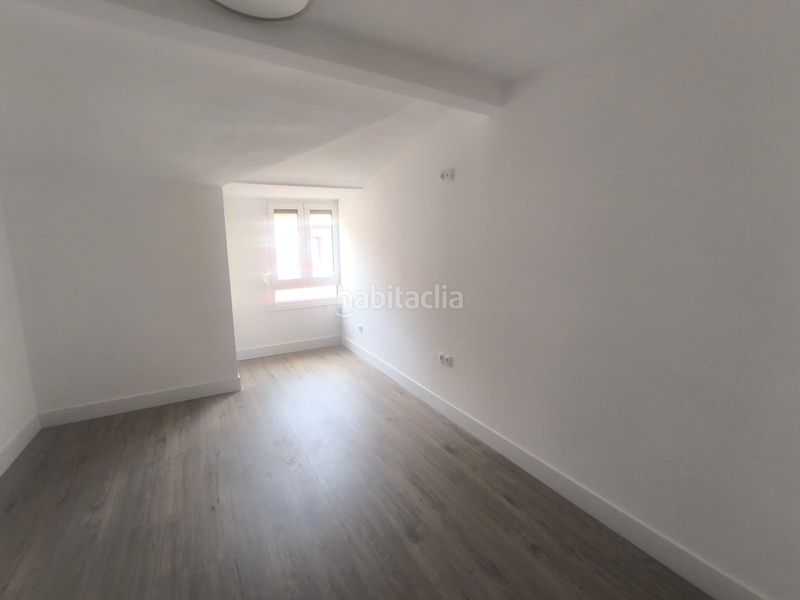 Foto b6576e8f-0401-46c8-a721-fdf7c6c6e5c5. Pis amb calefacció a Centro Barakaldo