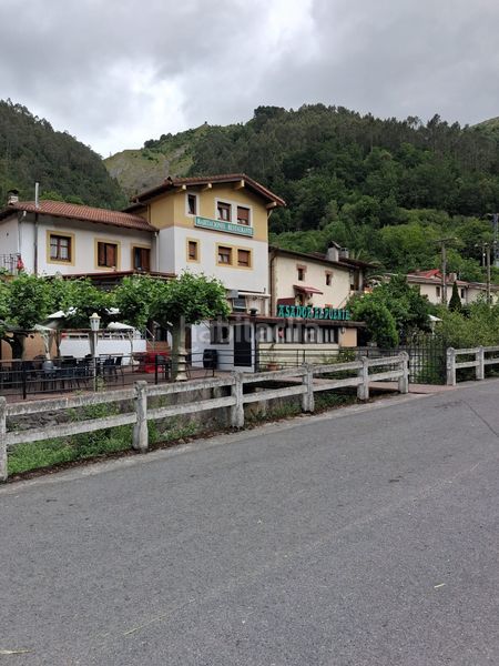 Foto 99c649b8-d20a-4b59-a50d-573407a722ad. Edifici a Galdames
