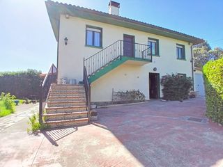 Xalet  Fano bidea. Fano bidea