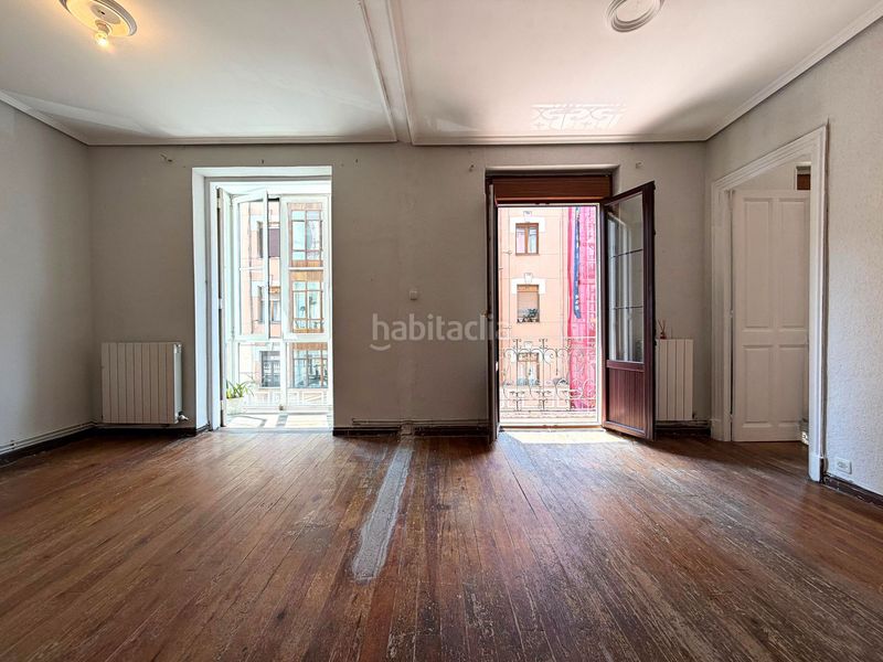 Foto b228fb76-5062-4ddc-8336-163c83bddba4. Flat with heating in Alhóndiga Bilbao