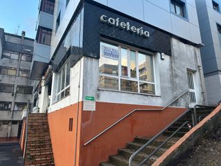 Business premise in Monte Porreiro. Local comercial   140 m² exelente en monteporreiro!