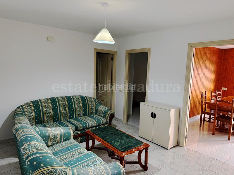 Foto 276cb611-2f84-4364-af97-8143766f97f6. Pis a Grove (O)