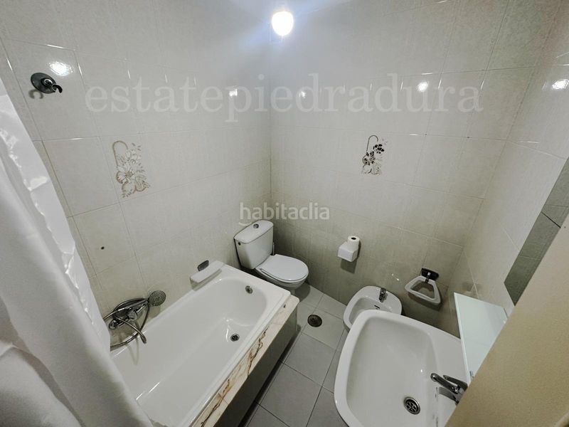 Foto a6754859-0bda-4052-a8c7-b7db915b9cc3. Pis a Grove (O)