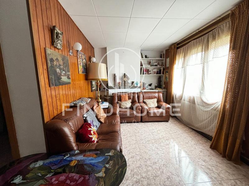 Foto 611f528a-60cc-46af-8377-95e6e190fde2. Chalet en Olot